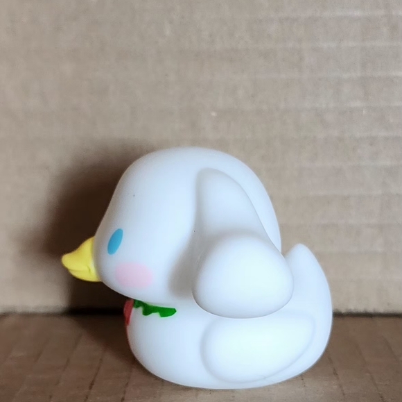 Cinnamonroll Christmas Rubber Duck - Picture 4 of 4